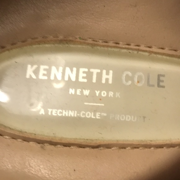 Kenneth Cole - Wing Tip - Lace up Shoe - Brown - Size 1 - Preowned - $45 - Picture 10 of 11